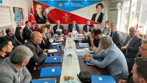 İyi partiden 17 ilçe başkanına seçim eğitimi