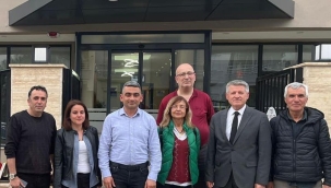 Köy enstitülüler dernek yönetimi eczacılar odasında