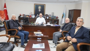 Muhtarlar başkan Akın'ı ziyaret etti