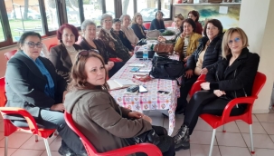 Salihli CHP ilçe kadın yönetimi 'başladı'