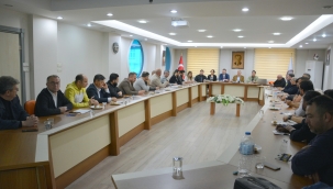 Salihli'de toplanan müteahhitler,sorunlarına çözüm aradı