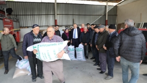 Soma'da "ektiğim nohut,biçtiğim nohut" projesiyle üreticilere nohut tohumu dağıtıldı