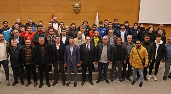 Sporcu yetiştiren amatör kulüplere yardım