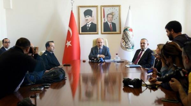 Tedbirlerin alındığını açıklayan vali Karadeniz: vatandaşlar güvenle oyunu kullanacak