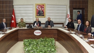 Toplantıda depremzedelere gönderilecek yardımlar ele alındı