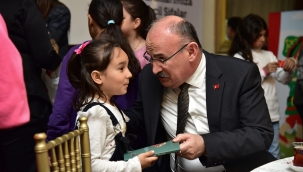 Vali Karadeniz depremzedeler için düzenlenen etkinliğe katıldı