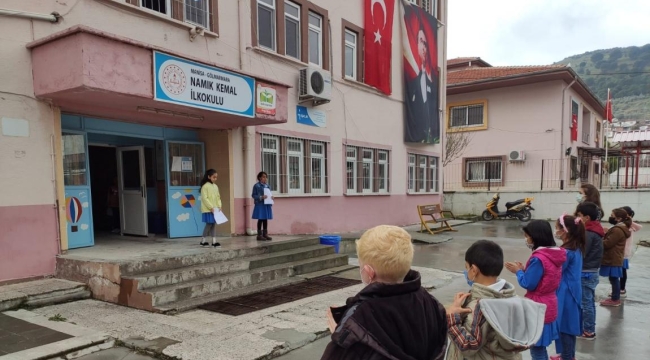 Veliler endişeli, öğrenciler tedirgin depreme dayanıksız okula korkarak gidiyorlar