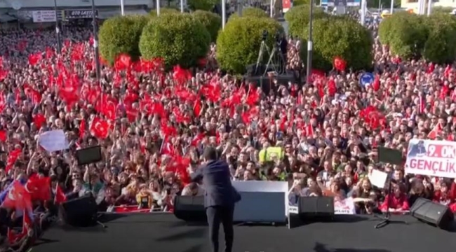 Akhisa'da yer yerinden oynadı