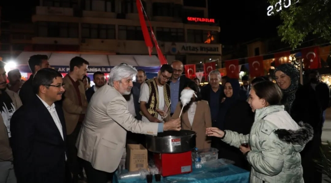 AKP'den vatandaşlara şerbet ikramı