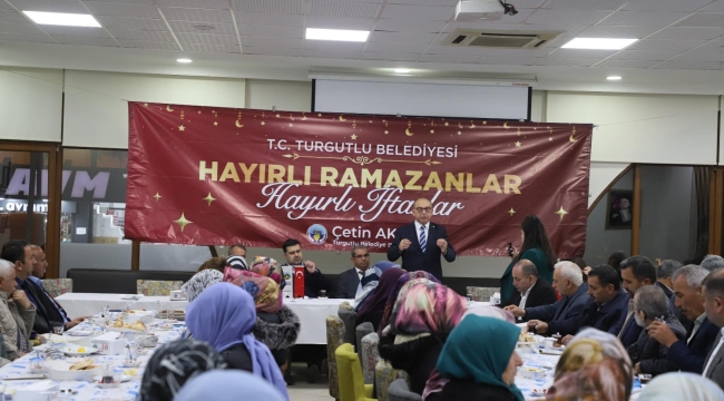 Başkan Akın muhtarlarla iftar yaptı