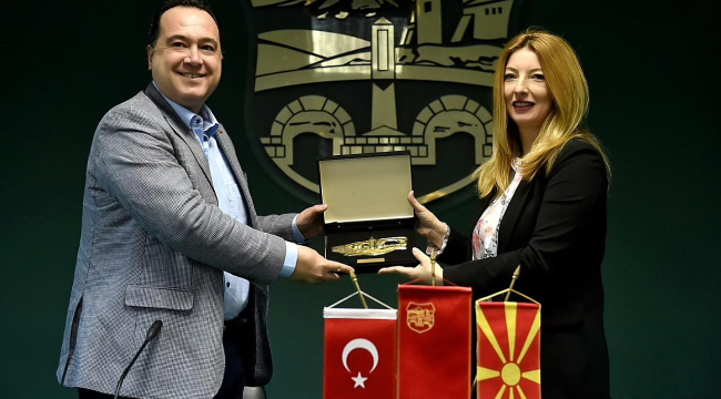 Başkan Dutlulu Üsküp'te