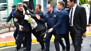 Başkan Ergün'ü protesto eden vatandaş korumaların saldırısına uğradı