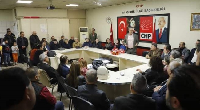 Başkan Öküzcüoğlu'na sürpriz 4. yıl kutlaması