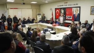 Başkan Öküzcüoğlu'na sürpriz 4. yıl kutlaması