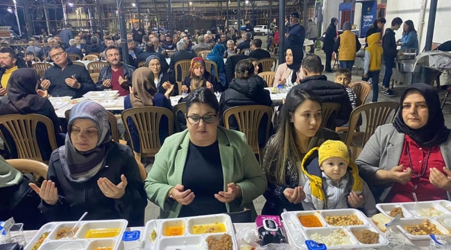 Başkan Yavaş ve yönetimi Sarıgöl'de iftara katıldı