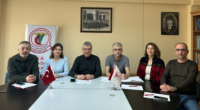 Biz hekimler,'şifa dağıtmaya çalışırken ölmek istemiyoruz'