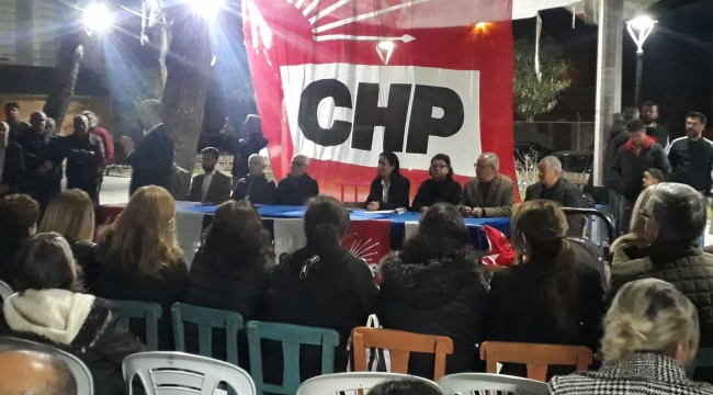 CHP'den Muradiye'de rozet takma şöleni