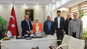 CHP'li meclis üyeleri MESO başkanı Akyüz'ü ziyaret etti