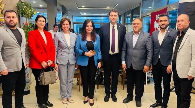 DP lideri Uysal Akhisar'da iftara katıldı
