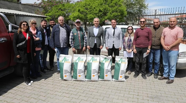 Gördes Kula ve Turgutlu üreticilere tohum dağıtıldı