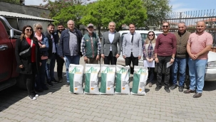 Gördes Kula ve Turgutlu üreticilere tohum dağıtıldı