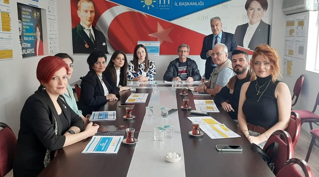 İyi partiden üyelere sandık eğitimi