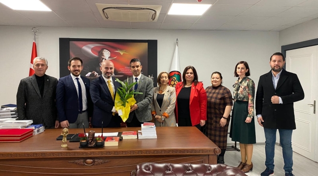 İyi partililer avukatlar gününü kutladı
