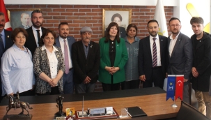 İyi partililer bayramlaştı