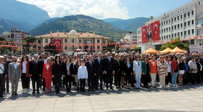 Millet ittifakı partilerden 23 nisan kutlaması