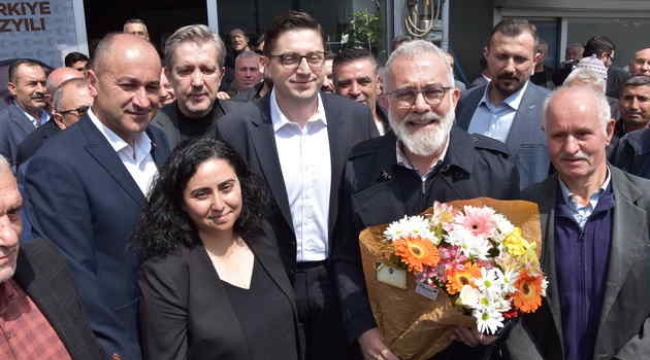 Oyuncu AKP adayı Yenişehirlioğlu Akhisar'da