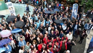 Özel'siyasette bunda sonra kavga yok sevgi var'