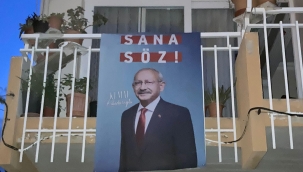 Salihli'de balkonlar'sana söz' afişleriye donatıldı