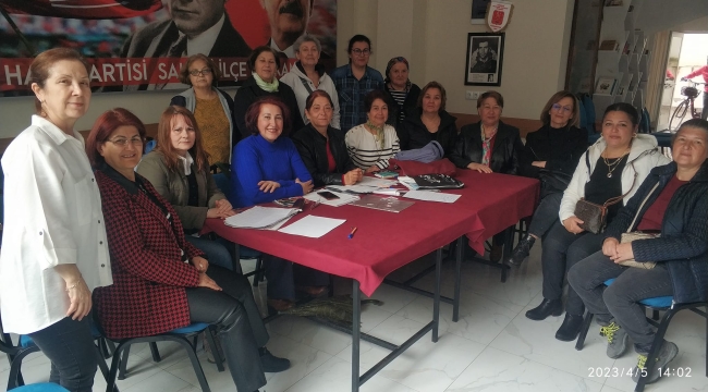 Yeni üye kayıtları partiye teslim edildi