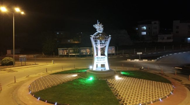 Alaşehir'de Ecevit meydanı yenilendi