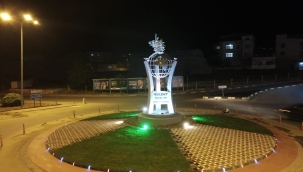Alaşehir'de Ecevit meydanı yenilendi