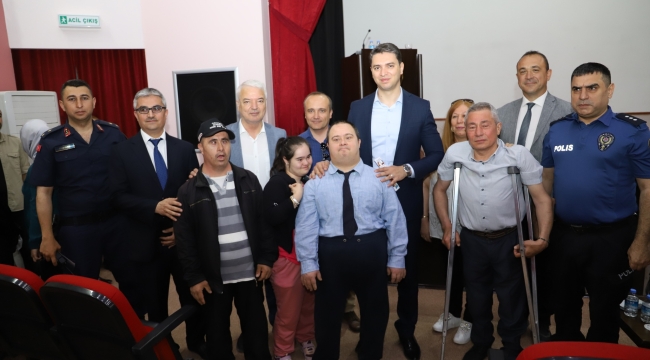 Başkan Bilgin engellilerin sevincini paylaştı