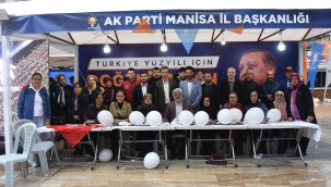Başkan Hızlı parti standını ziyaret etti