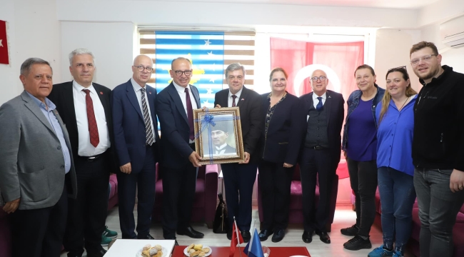 CHP eski genel sekreteri Tamaylıgil Turgutlu'da