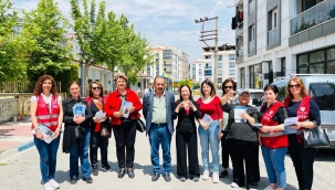 CHP kadın kolları üyeleri Atatürk mahallesinde