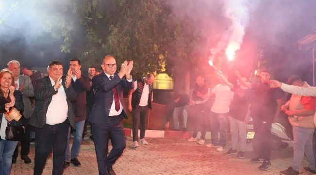 CHP'lilerin Turgutlu'da iktidar yürüyüşüne binler katıldı