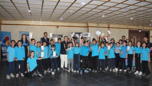 Çocuklara bilinçli ve güvenli internet eğitimi