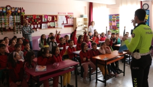 Çocuklara trafik güvenliği eğitimi 