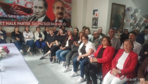 İlçe yönetimini topa tuttular