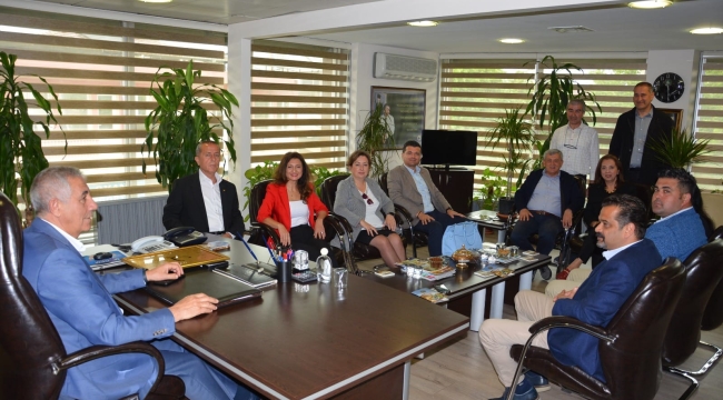 İzmir'li Salihliler TSO'yu ziyaret etti