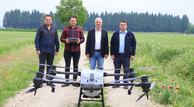 Saruhanlı'da tarım alanlarının Dronula ilaçlanacak