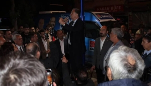 Toplantı mitinge dönüştü