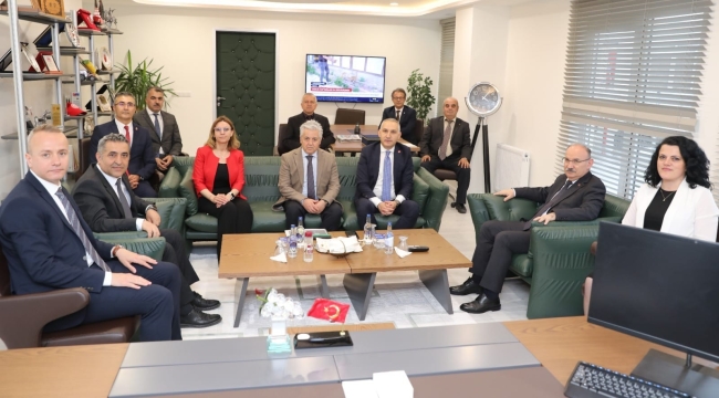 Vali Karadeniz'in kurum ziyaretleri sürüyor