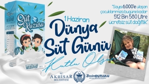 Akhisar'da belediye 6000 çoçuğa süt dağıttı