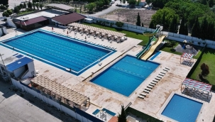 Akhisar'da havuz açıldı