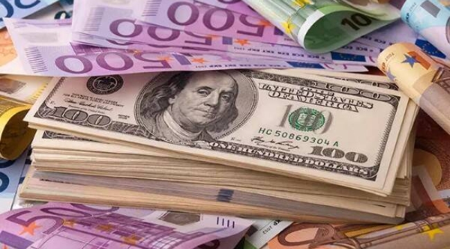 Dolar 26'yı,Euro 28 lirayı aştı